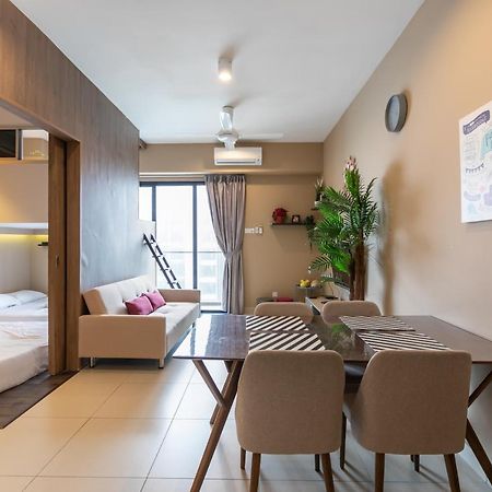 ג'נטינג היילנדס Familia Suite@Midhill מראה חיצוני תמונה